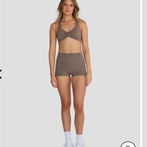 Cropshop Boutique Fade Scrunch Shorts 2”